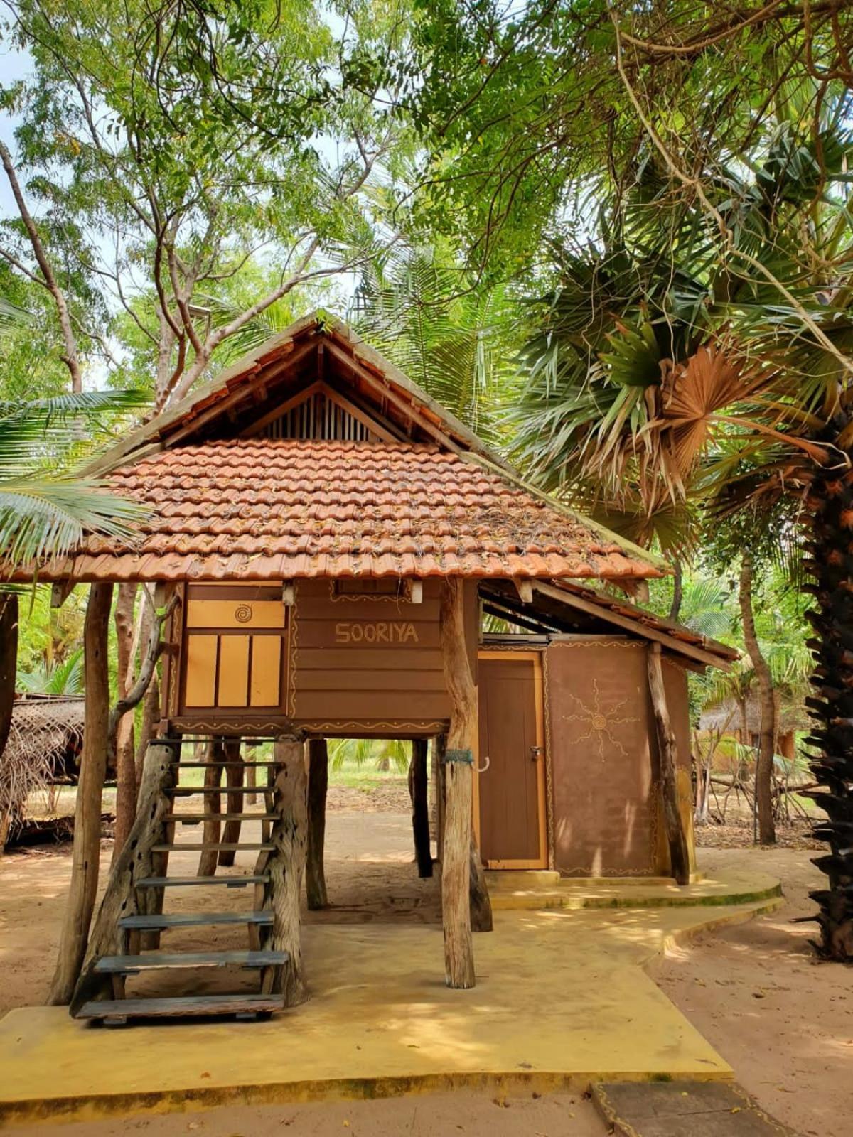 Light House Beach Hut Komari 외부 사진