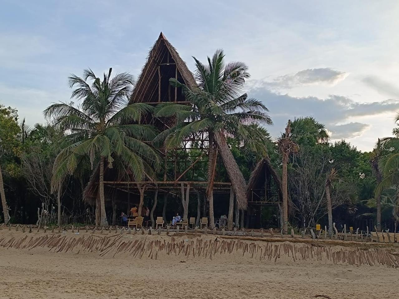 Light House Beach Hut Komari 외부 사진