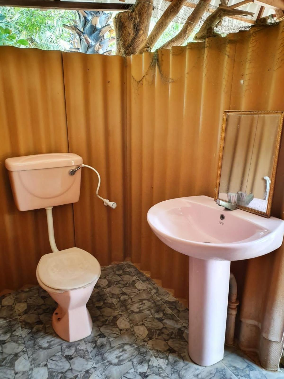 Light House Beach Hut Komari 외부 사진