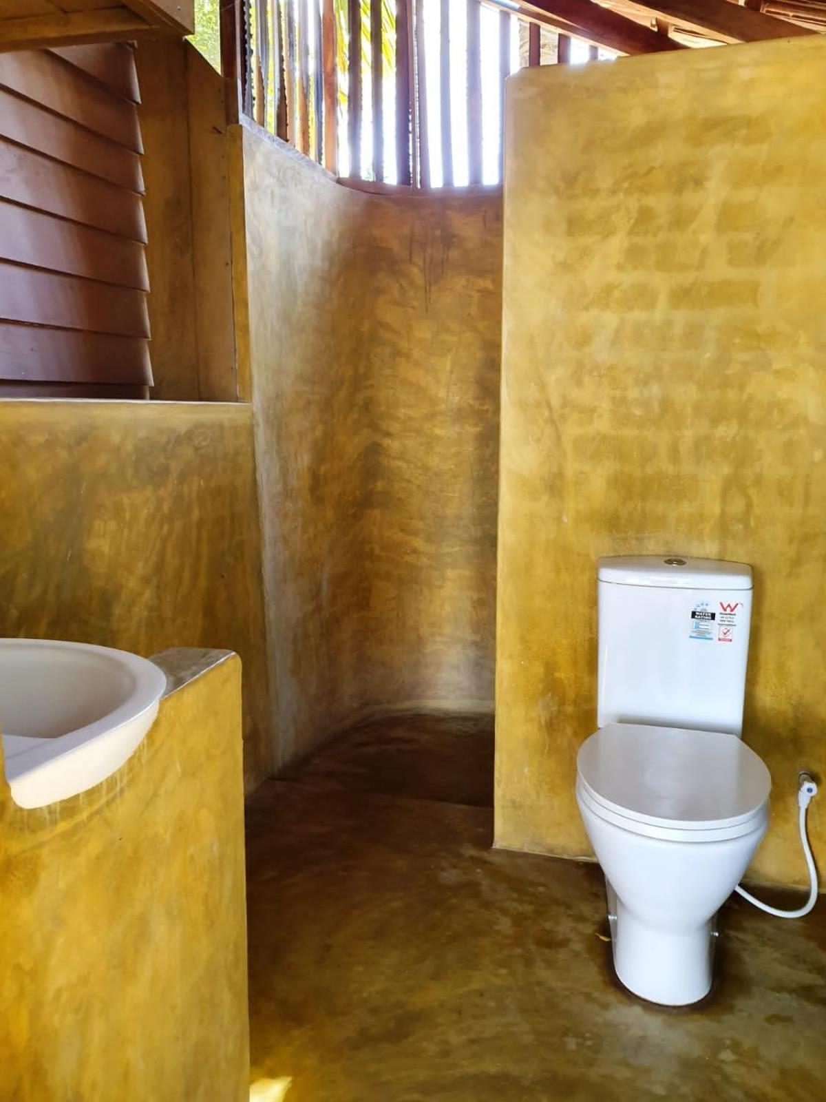 Light House Beach Hut Komari 외부 사진